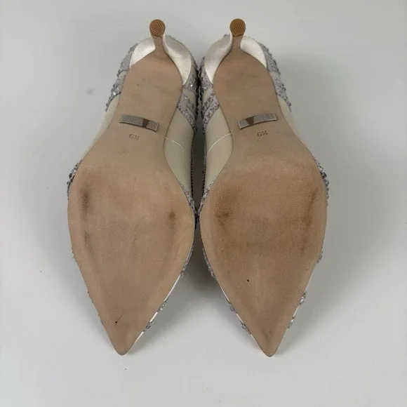 Badgley Mischka "Rouge" Heels Women's Size 6 1/2 Ivory Embellished Formal Pumps - Picture 4 of 14